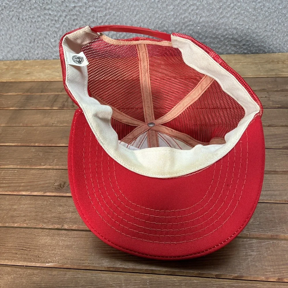 Vintage Wisconsin Badgers Hat Adult Large Red White Snapback NCAA Sports 80s 90s